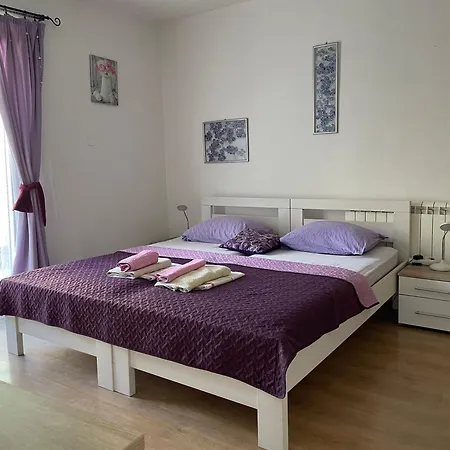 Apartments Villa More Makarska