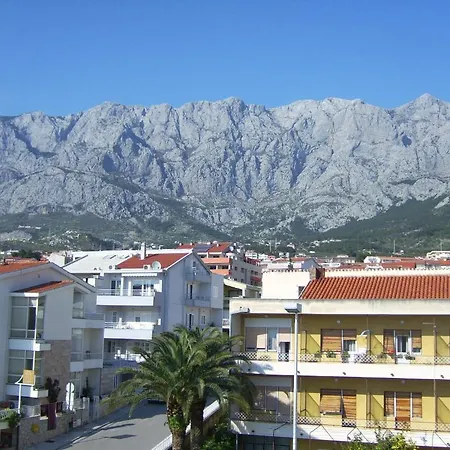 Apartments Villa More * Makarska