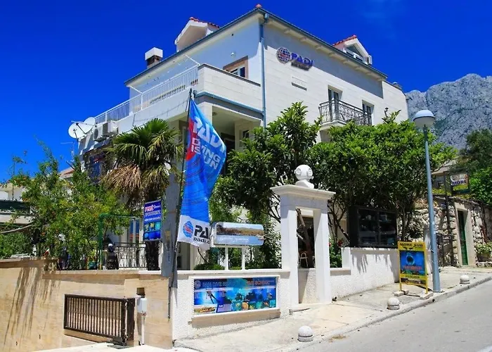 Apartments Villa More Μακάρσκα