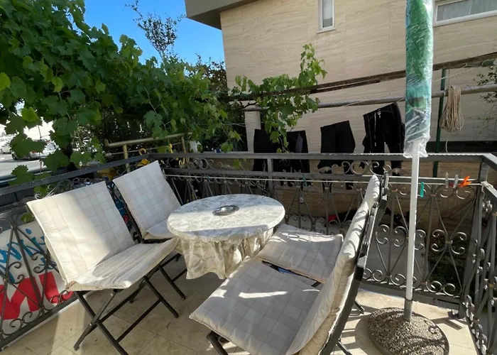 Apartments Villa More * Μακάρσκα