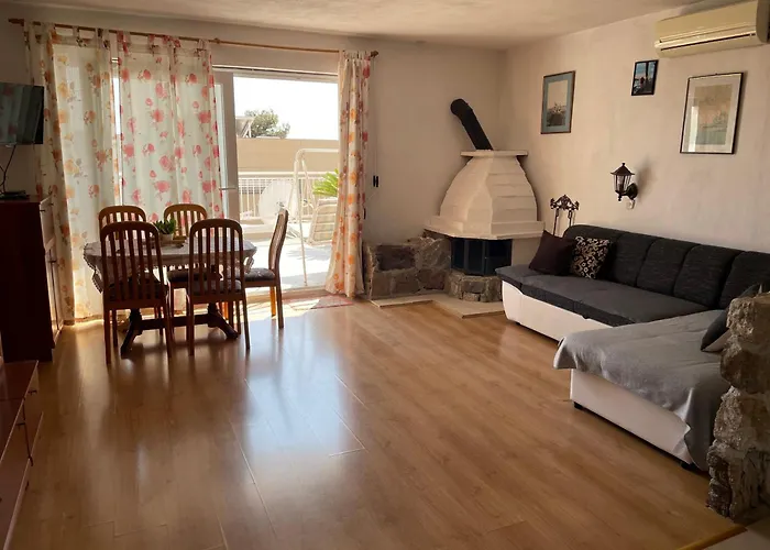 Apartments Villa More *