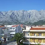 Apartments Villa More * Makarska