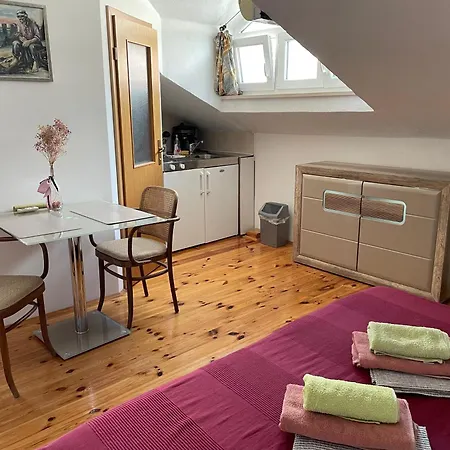 Apartments Villa More