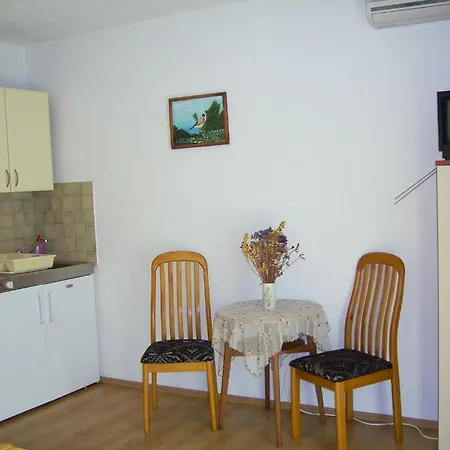 Apartments Villa More Makarska