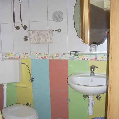 Daire Apartments Villa More *