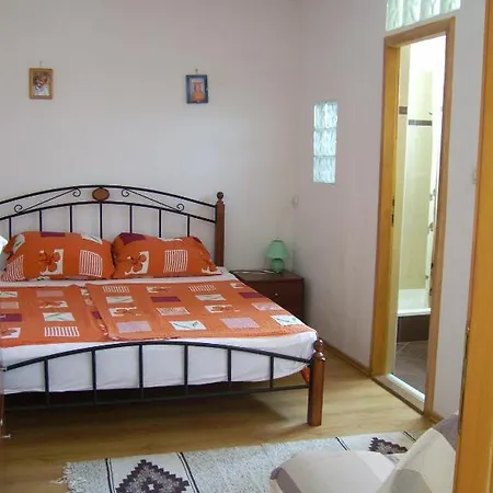 Apartments Villa More *