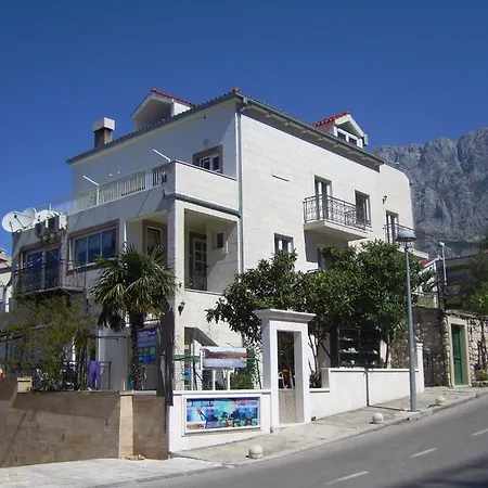 Apartments Villa More