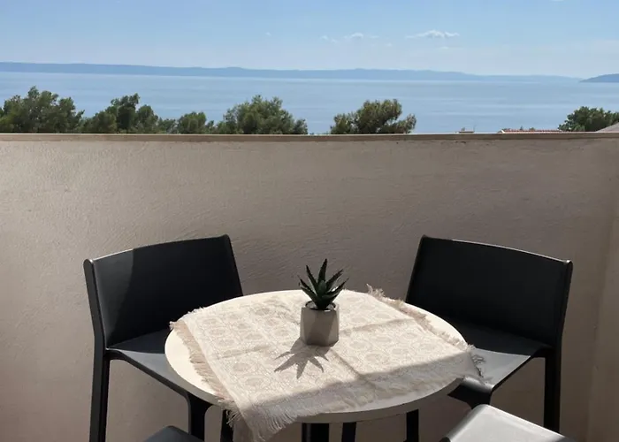 Daire Apartments Villa More