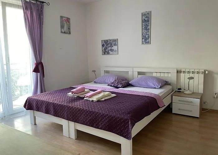 Apartments Villa More Makarska