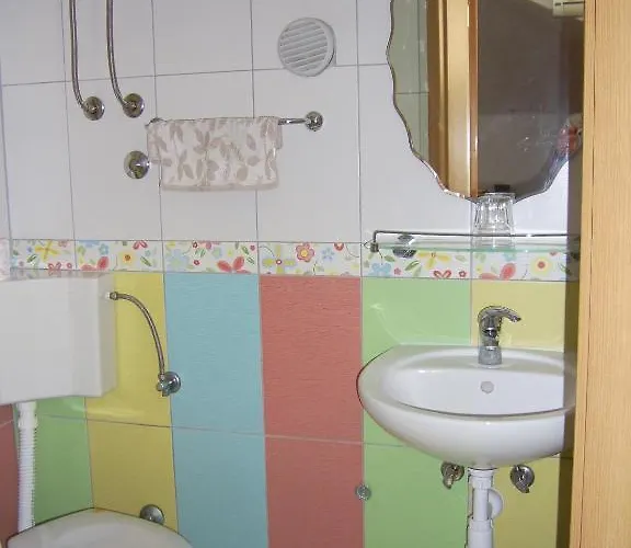 Daire Apartments Villa More *