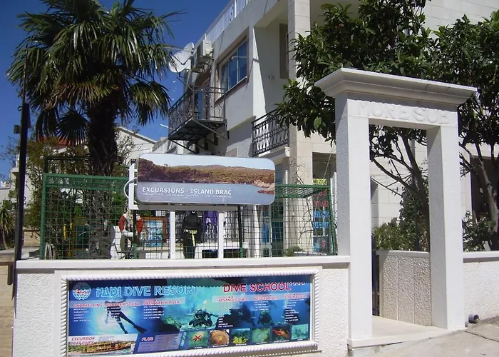 Daire Apartments Villa More Makarska