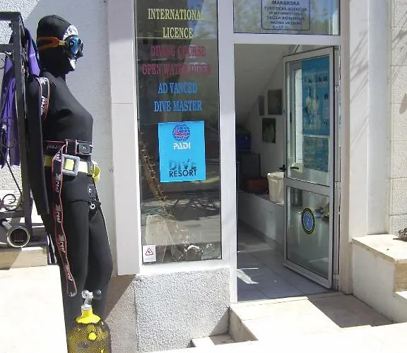 Apartments Villa More Daire Makarska