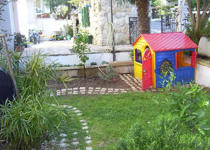 Apartments Villa More Makarska